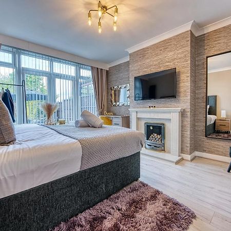 Elegant 5 Bed House - Sleeps 9, Central Solihull, Nec, Jlr, Hs2, Resorts World, Airport Business And Leisure Stays, מראה חיצוני תמונה