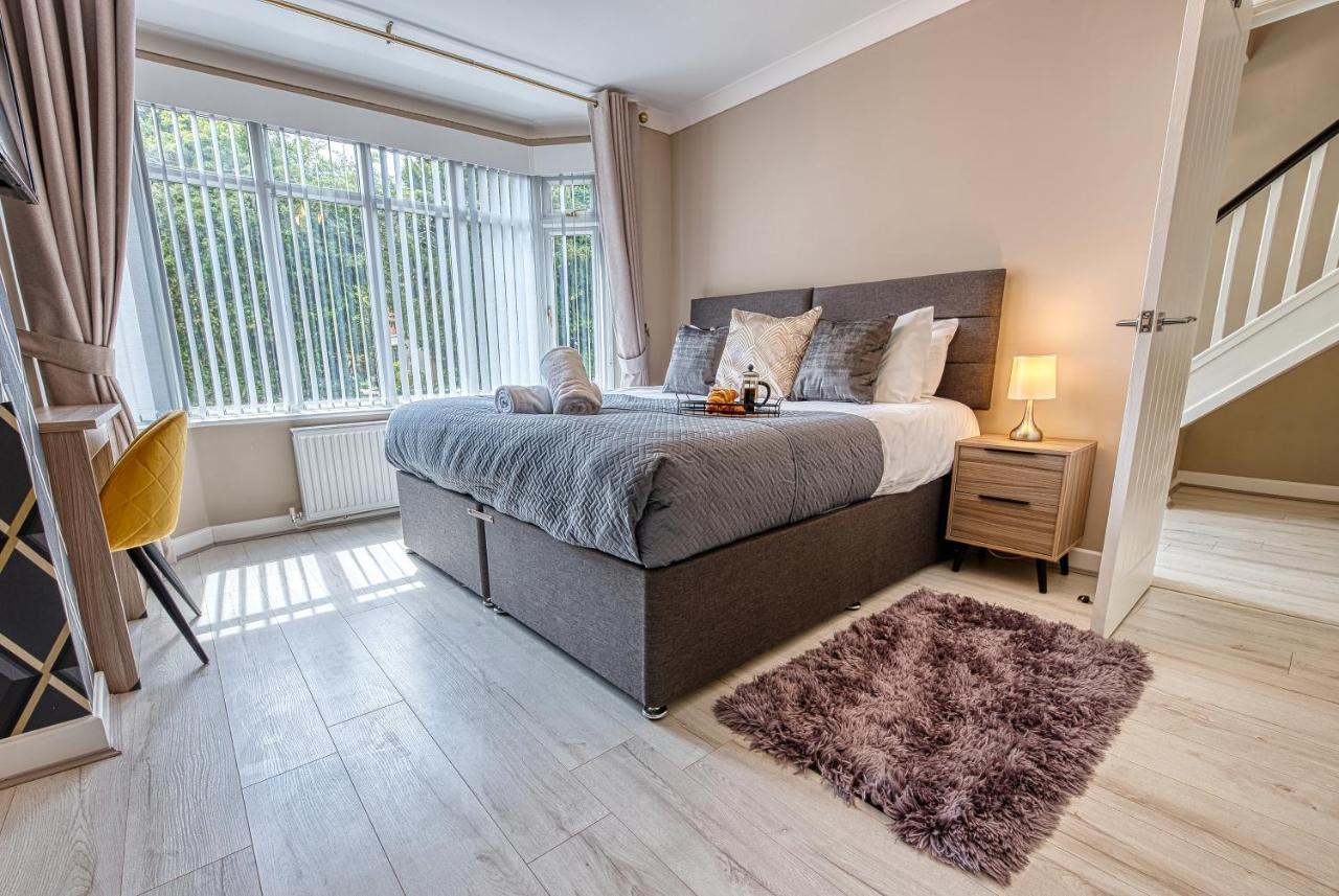 Elegant 5 Bed House - Sleeps 9, Central Solihull, Nec, Jlr, Hs2, Resorts World, Airport Business And Leisure Stays, מראה חיצוני תמונה