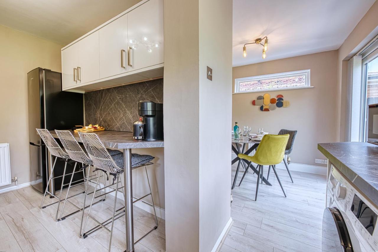 Elegant 5 Bed House - Sleeps 9, Central Solihull, Nec, Jlr, Hs2, Resorts World, Airport Business And Leisure Stays, מראה חיצוני תמונה