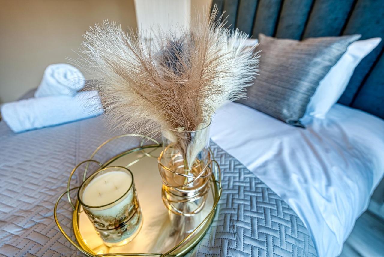 Elegant 5 Bed House - Sleeps 9, Central Solihull, Nec, Jlr, Hs2, Resorts World, Airport Business And Leisure Stays, מראה חיצוני תמונה