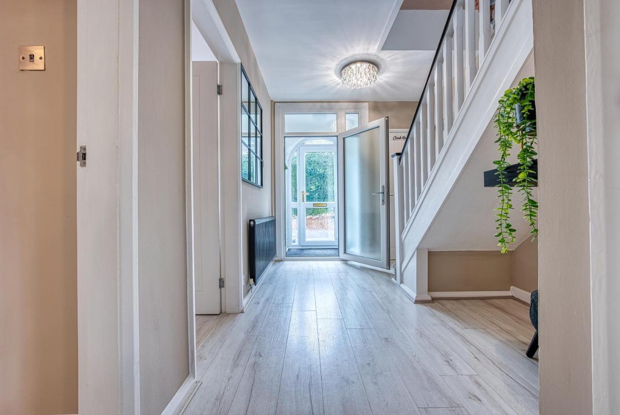 Elegant 5 Bed House - Sleeps 9, Central Solihull, Nec, Jlr, Hs2, Resorts World, Airport Business And Leisure Stays, מראה חיצוני תמונה