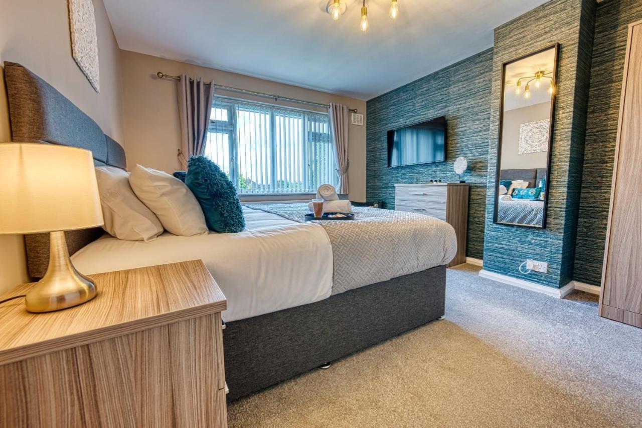 Elegant 5 Bed House - Sleeps 9, Central Solihull, Nec, Jlr, Hs2, Resorts World, Airport Business And Leisure Stays, מראה חיצוני תמונה